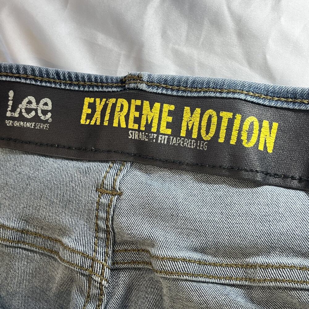 Lee Extreme Motion Jeans Men 44x30 Blue Stretch Waist Straight - Picture 2 of 5